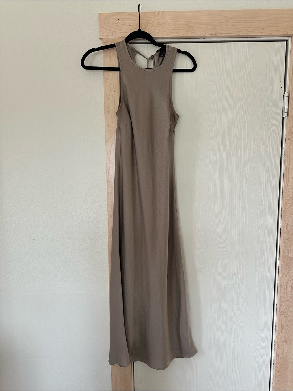 House of Harlow 1960 Satin Dress 575